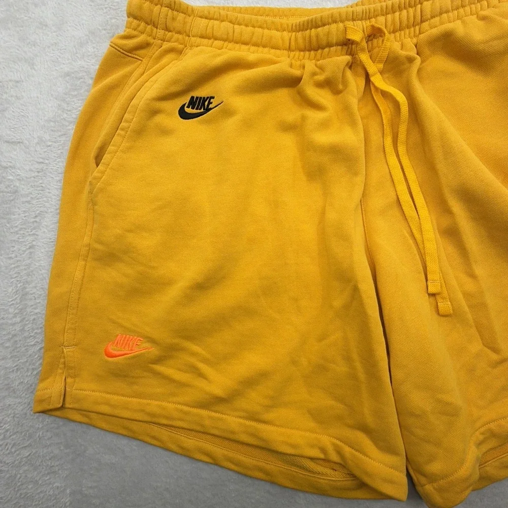 Y2K‎ Nike Sweat Shorts Multi Swoosh Sportswear Fleece Training Men's XXL Yellow